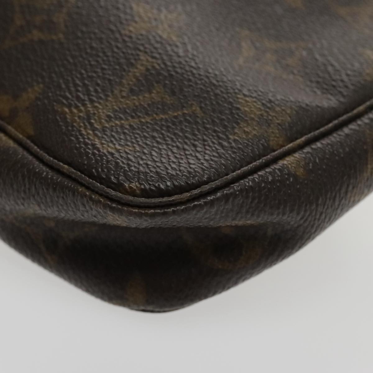 LOUIS VUITTON Monogram Pochette Accessoires Pouch M51980 LV Auth 95852