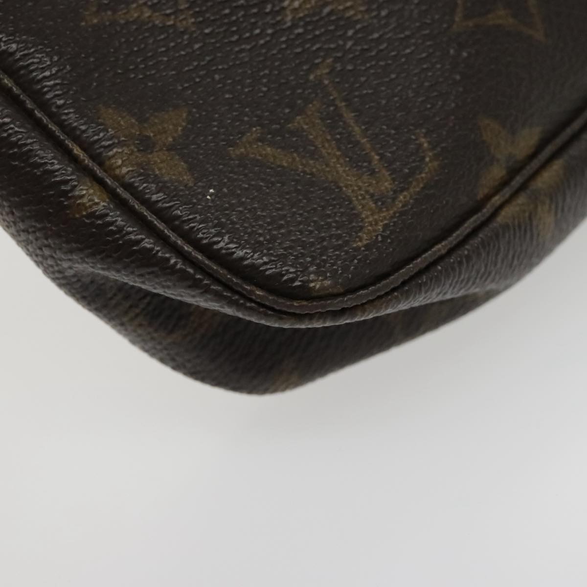 LOUIS VUITTON Monogram Pochette Accessoires Pouch M51980 LV Auth 95852