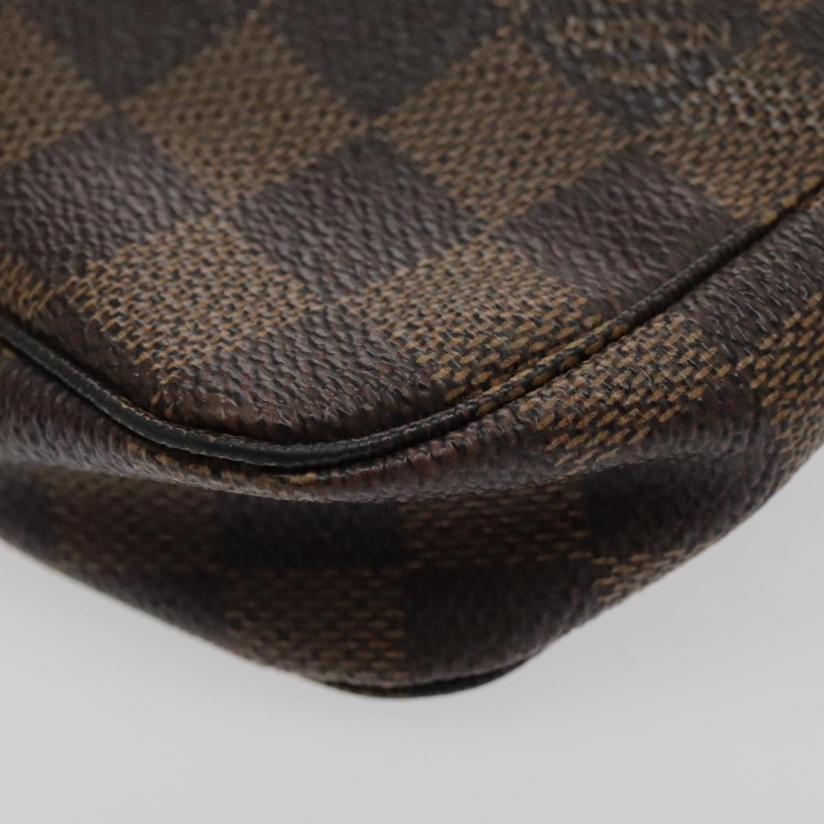 LOUIS VUITTON Damier Ebene Pochette Accessoires Pouch N41206 LV Auth 95986