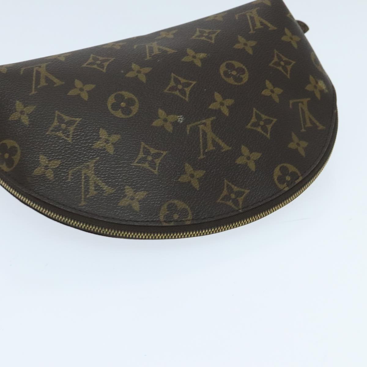 LOUIS VUITTON Monogram Trousse Demi Ronde Cosmetic Pouch M47520 LV Auth 96026