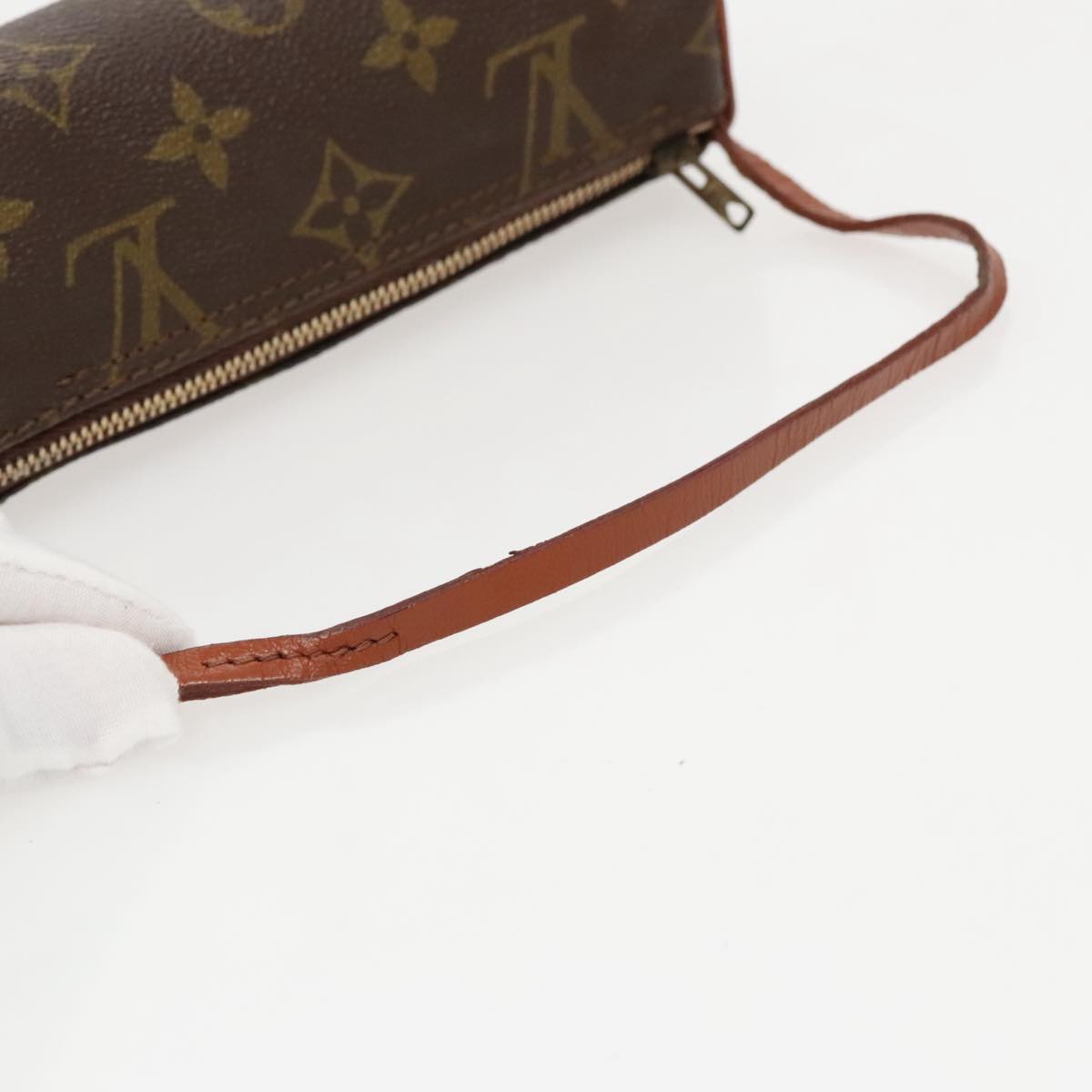 LOUIS VUITTON Monogram Papillon Pouch LV Auth 96105