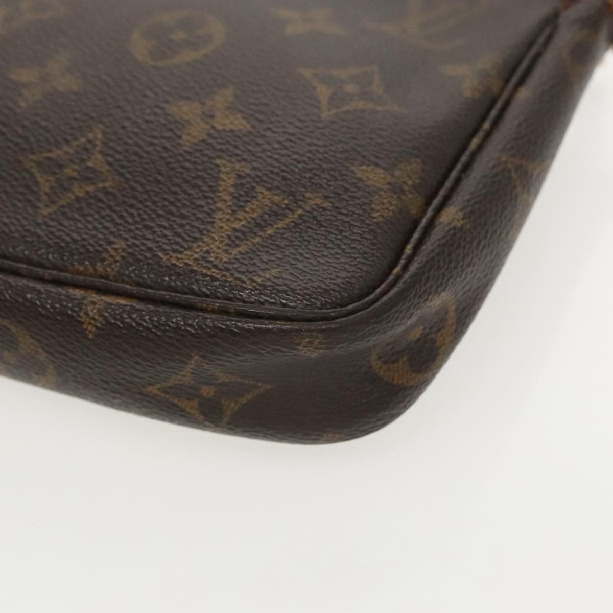 LOUIS VUITTON Monogram Pochette Accessoires Pouch M51980 LV Auth 96148