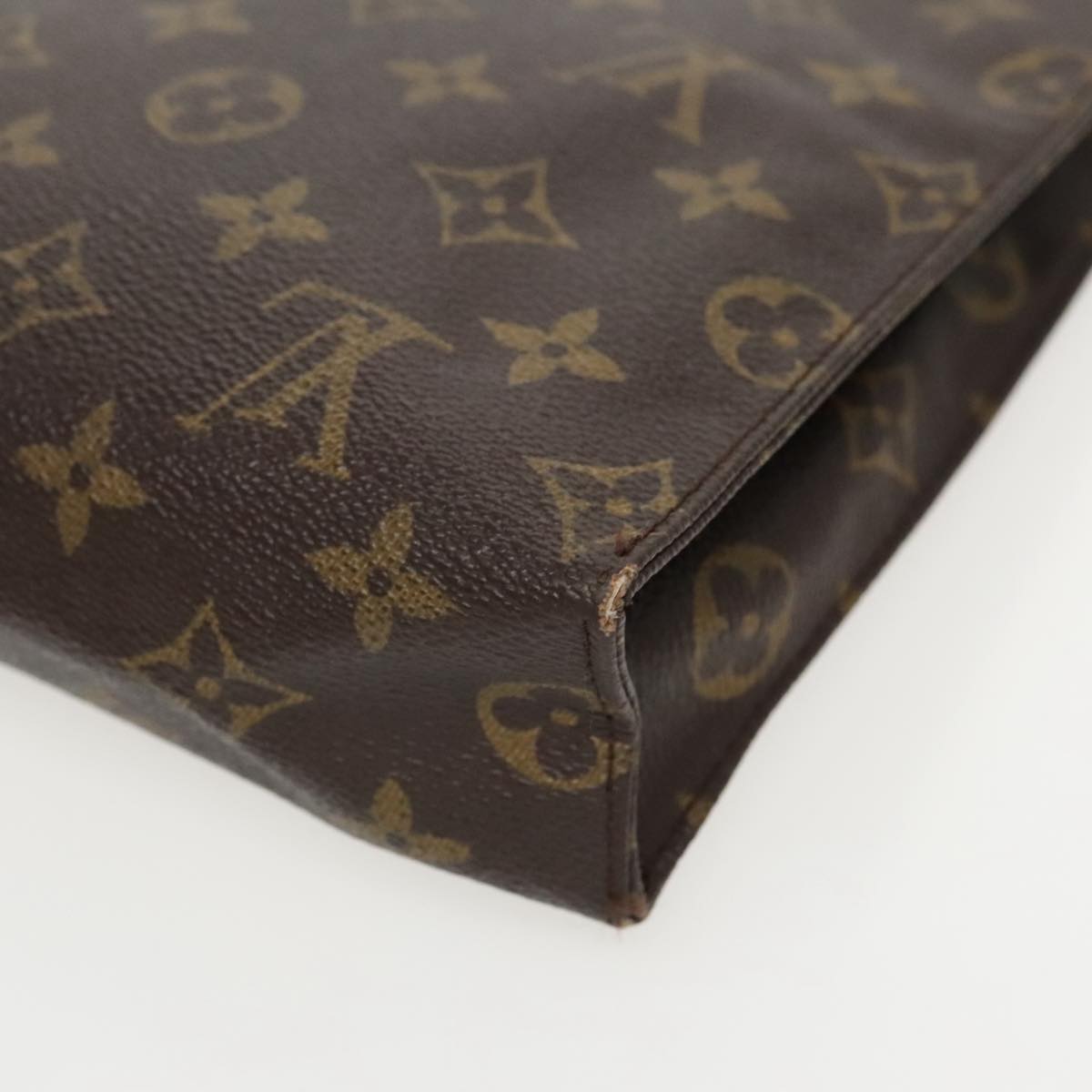 LOUIS VUITTON Monogram Poche Toilette 26 Pouch M47542 LV Auth 96150