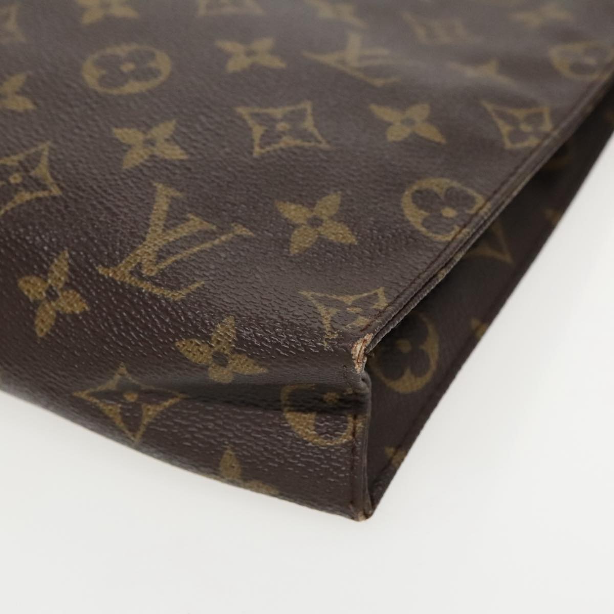 LOUIS VUITTON Monogram Poche Toilette 26 Pouch M47542 LV Auth 96150