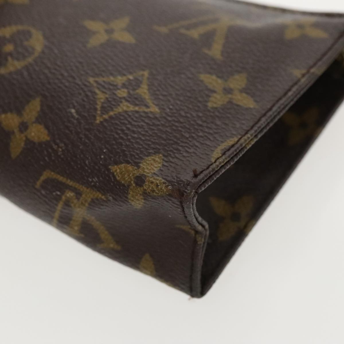 LOUIS VUITTON Monogram Poche Toilette 15 Pouch M47546 LV Auth 96158