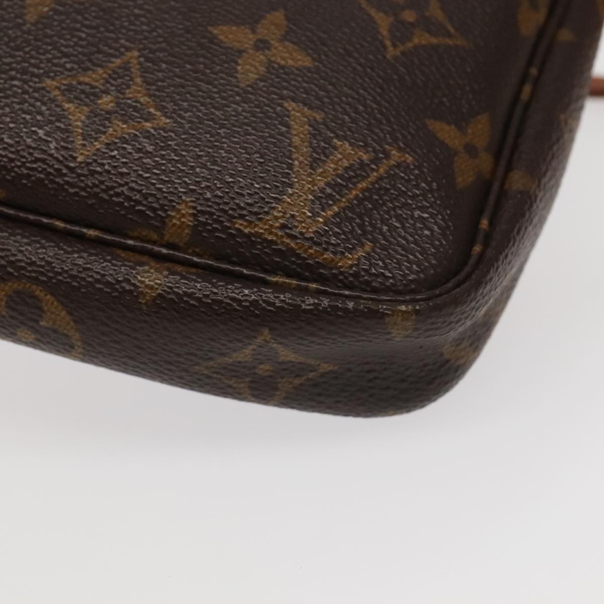 LOUIS VUITTON Monogram Pochette Accessoires Pouch M51980 LV Auth 96325