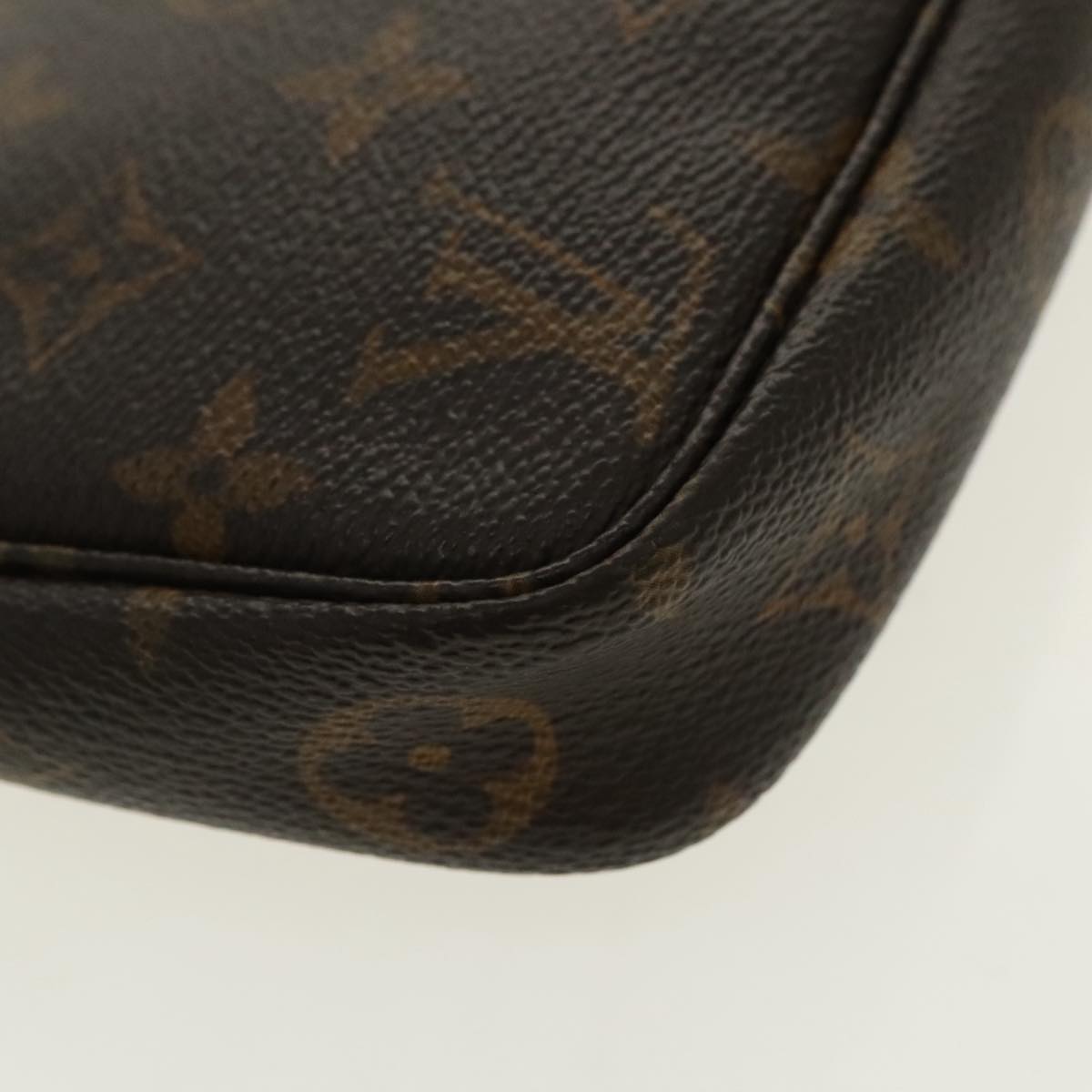 LOUIS VUITTON Monogram Pochette Accessoires Pouch M51980 LV Auth 96362