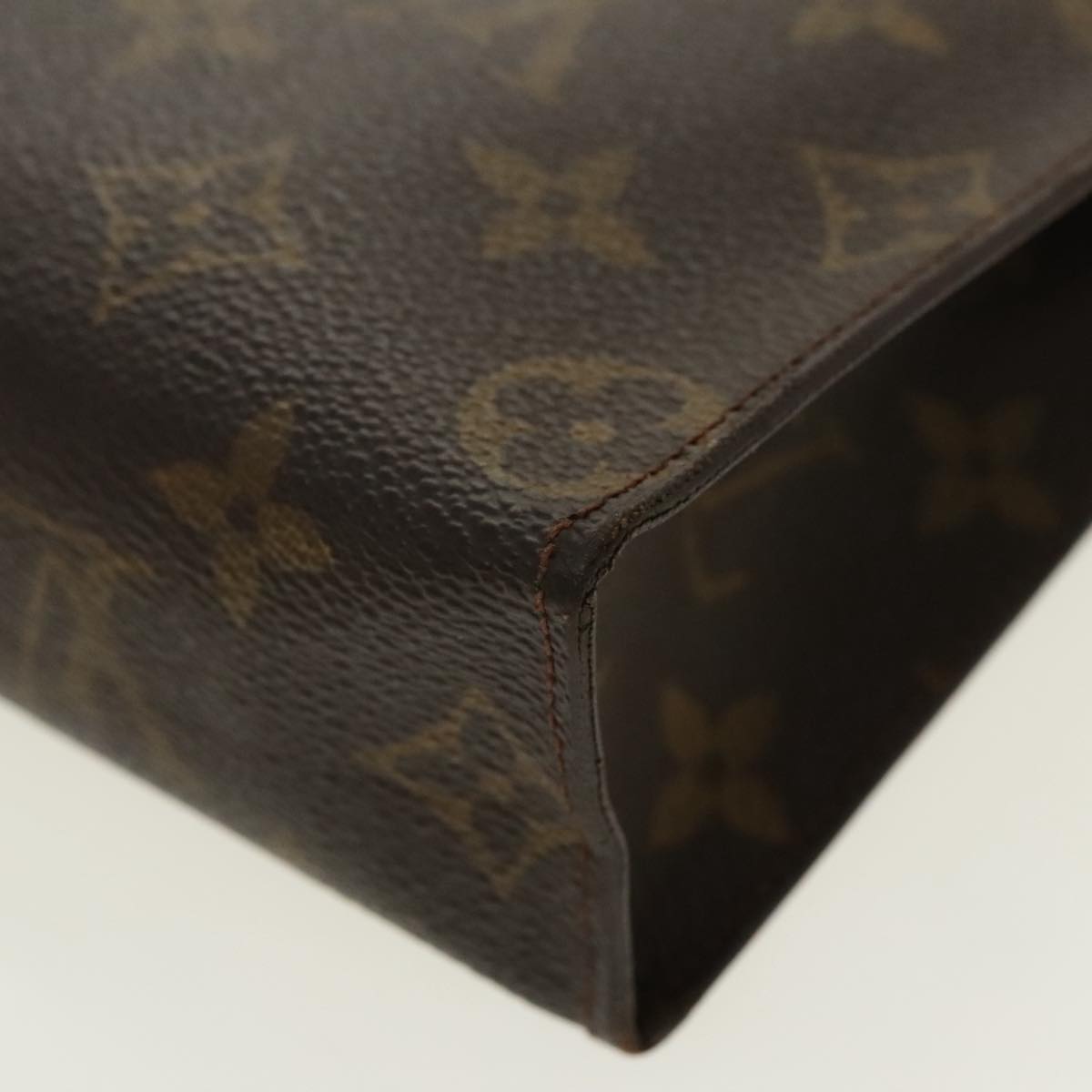 LOUIS VUITTON Monogram Poche Toilette 26 Pouch M47542 LV Auth 96370