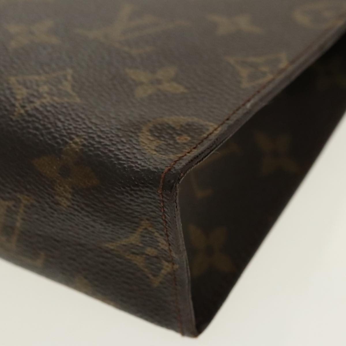 LOUIS VUITTON Monogram Poche Toilette 26 Pouch M47542 LV Auth 96370