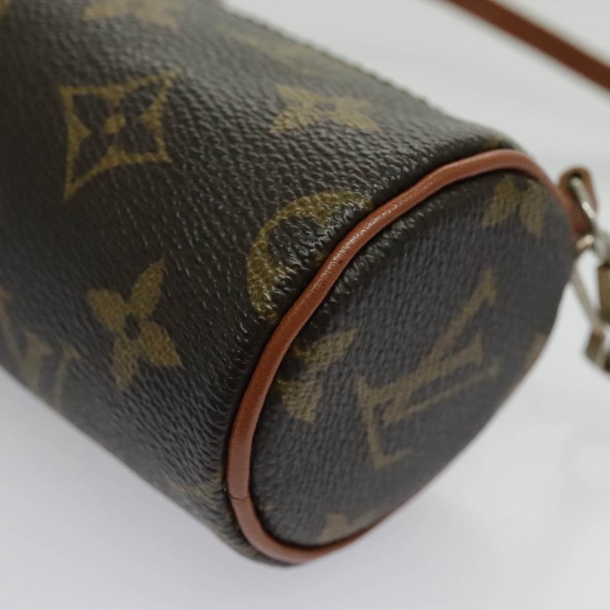 LOUIS VUITTON Monogram Papillon Pouch LV Auth 96390