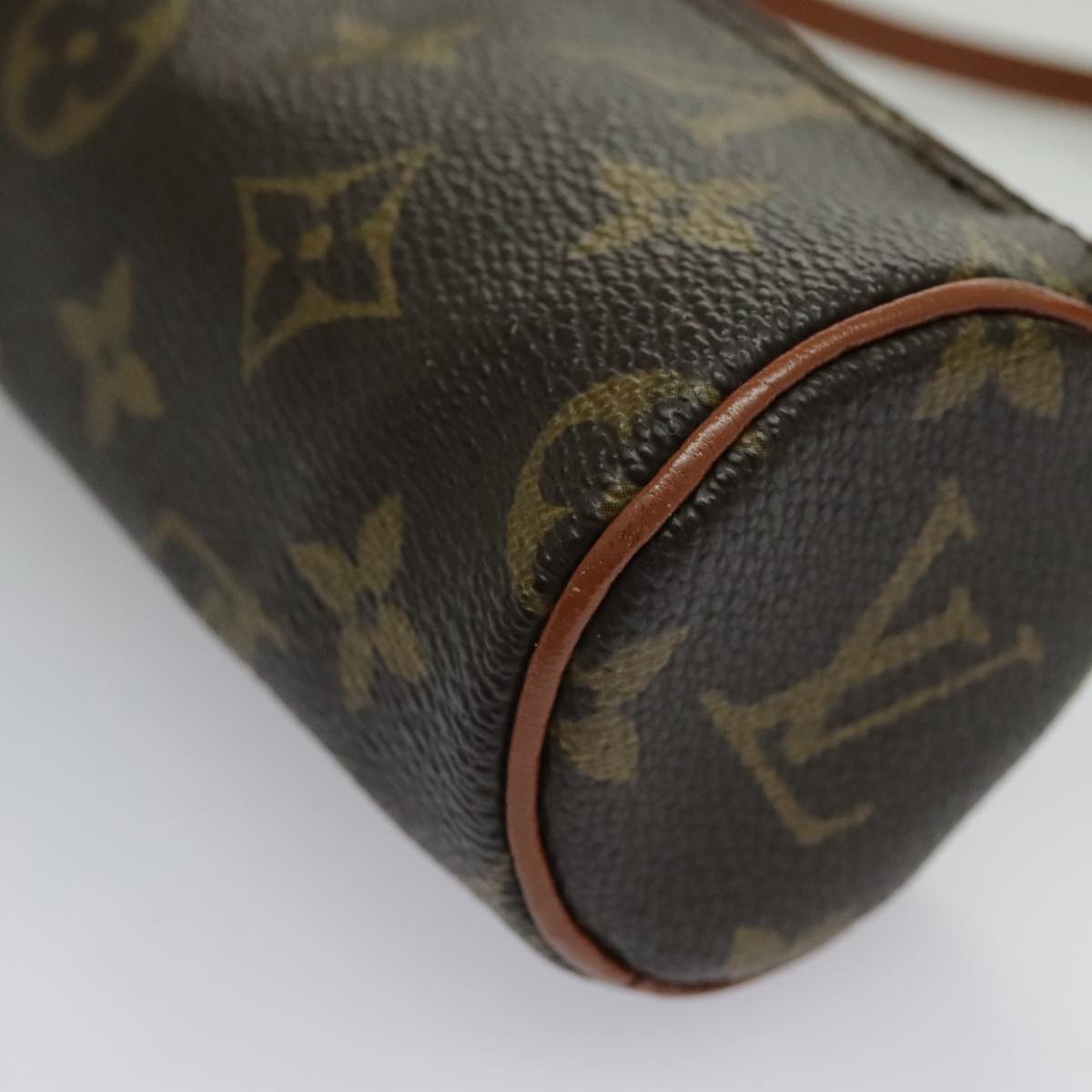 LOUIS VUITTON Monogram Papillon Pouch LV Auth 96390