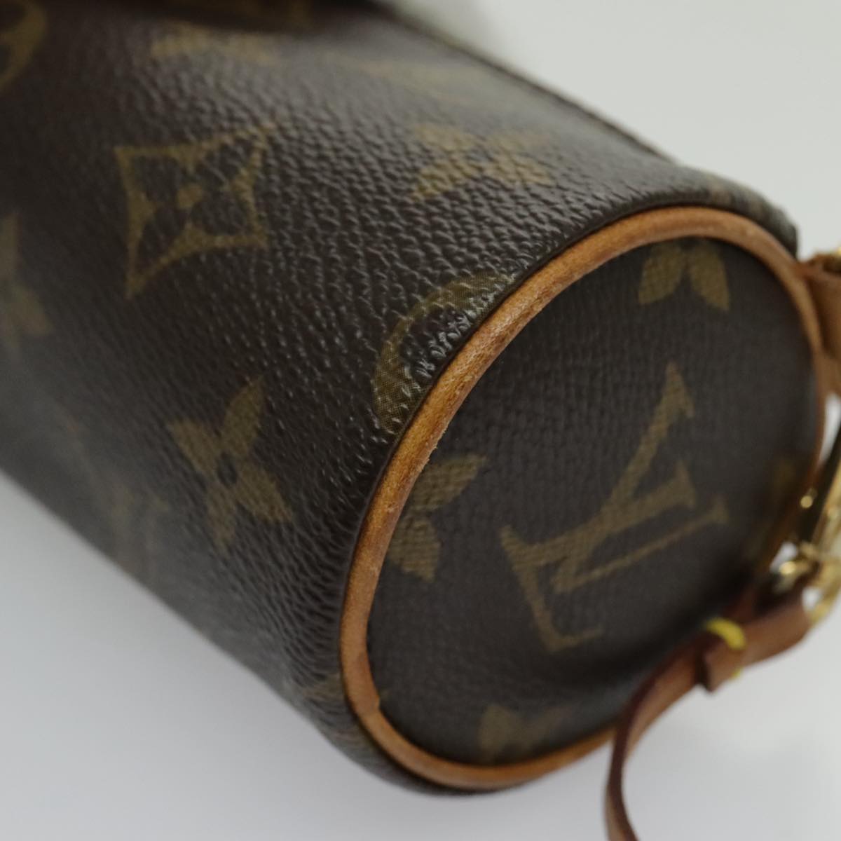 LOUIS VUITTON Monogram Papillon Pouch LV Auth 96391