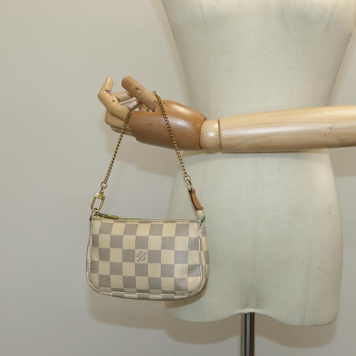 LOUIS VUITTON Damier Azur Mini Pochette Accessoires Pouch N63005 LV Auth 96408