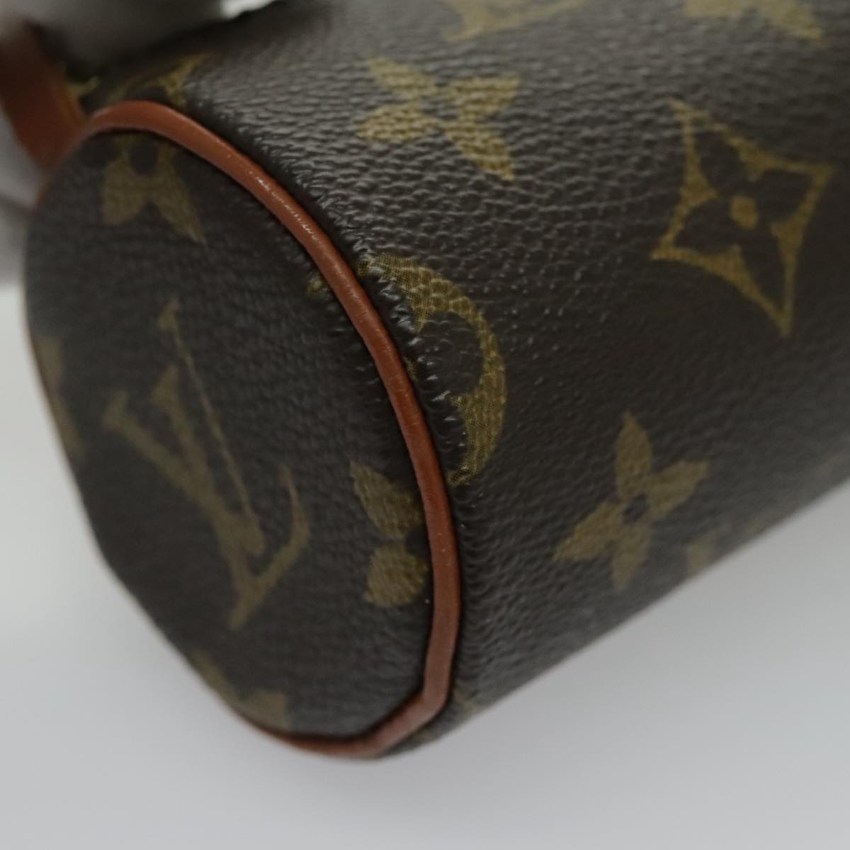 LOUIS VUITTON Monogram Papillon Pouch LV Auth 96415