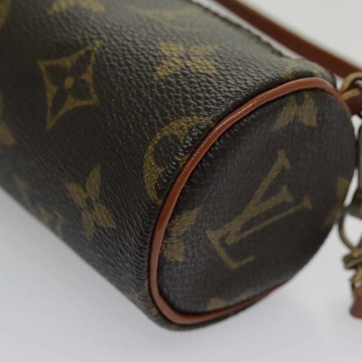 LOUIS VUITTON Monogram Papillon Pouch LV Auth 96415