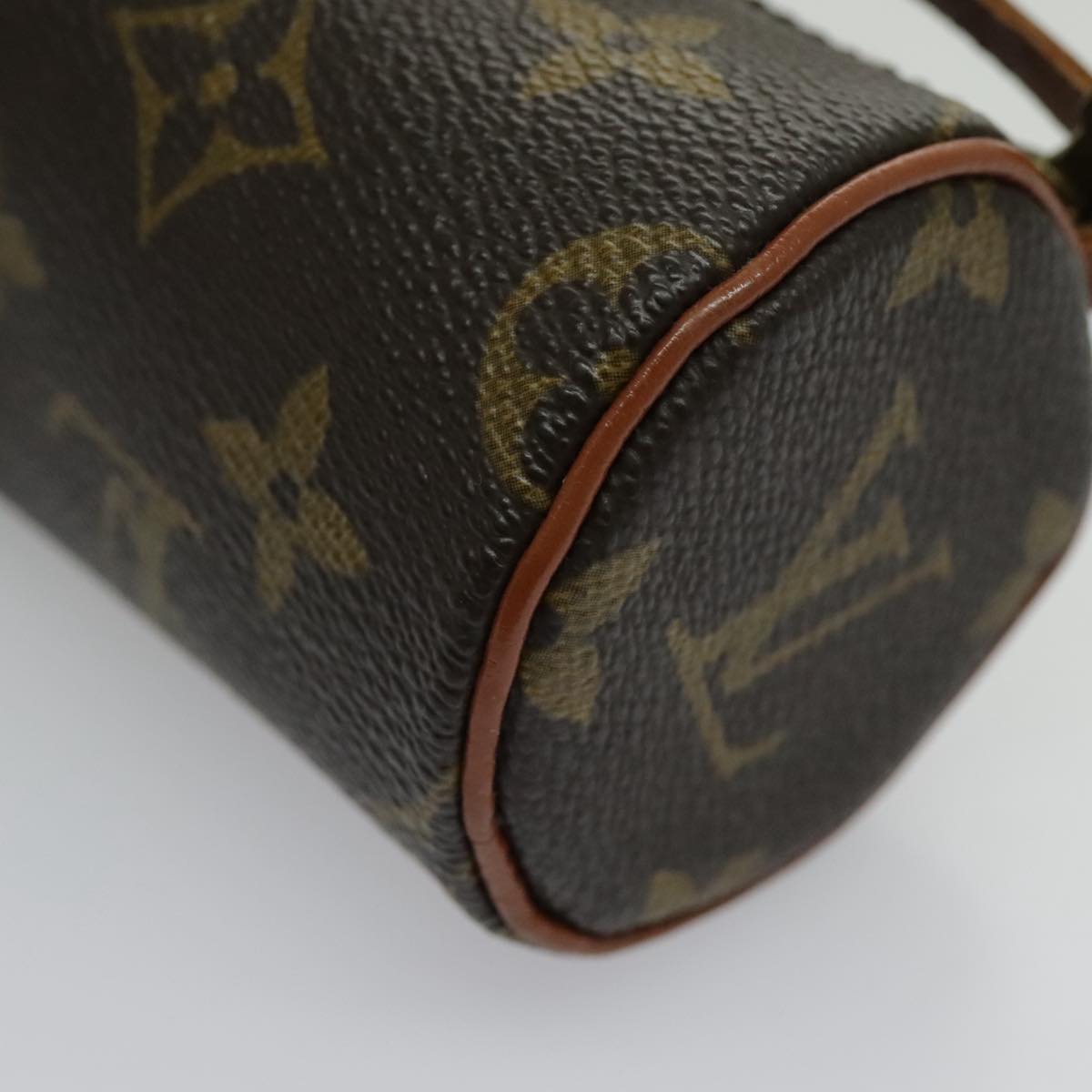 LOUIS VUITTON Monogram Papillon Pouch LV Auth 96415