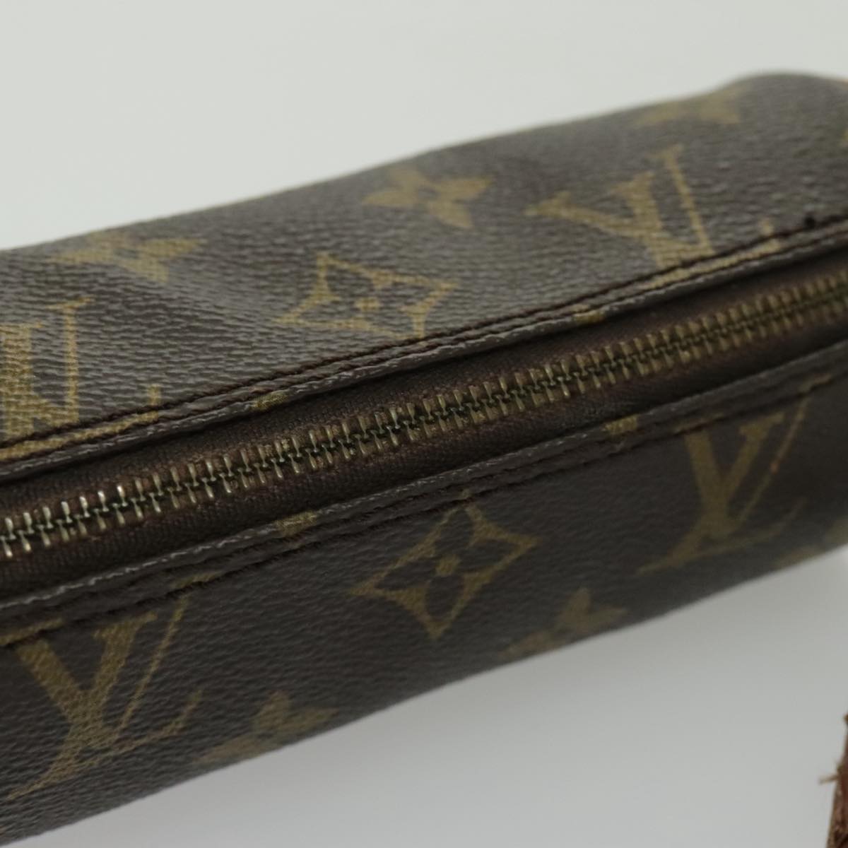 LOUIS VUITTON Monogram Papillon Pouch LV Auth 96415