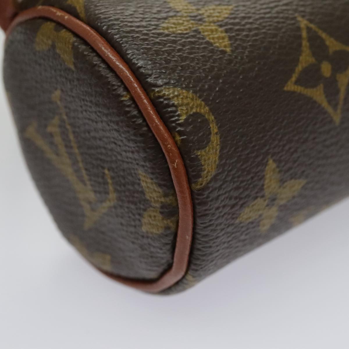 LOUIS VUITTON Monogram Papillon Pouch LV Auth 96422