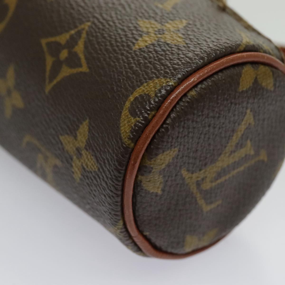 LOUIS VUITTON Monogram Papillon Pouch LV Auth 96422