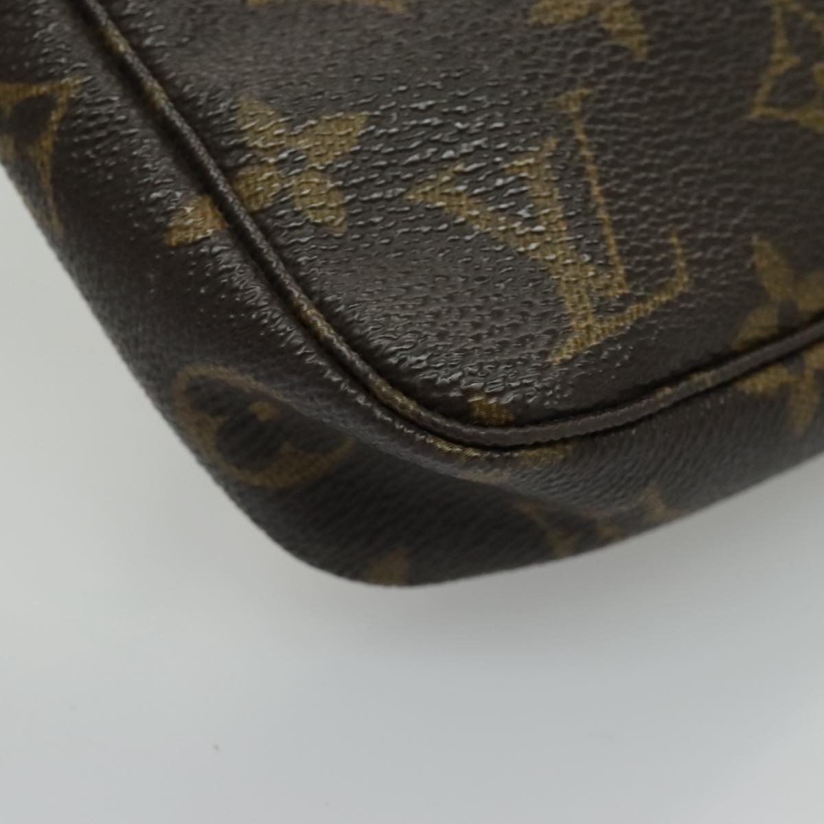 LOUIS VUITTON Monogram Pochette Accessoires Pouch M51980 LV Auth 96432