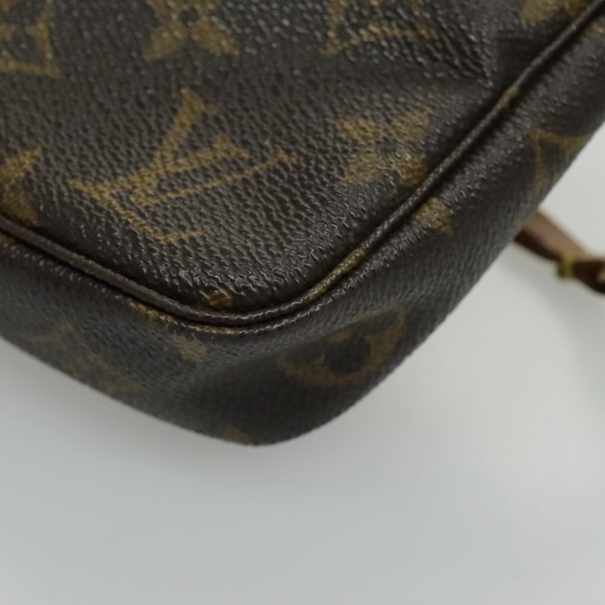 LOUIS VUITTON Monogram Pochette Accessoires Pouch M51980 LV Auth 96432