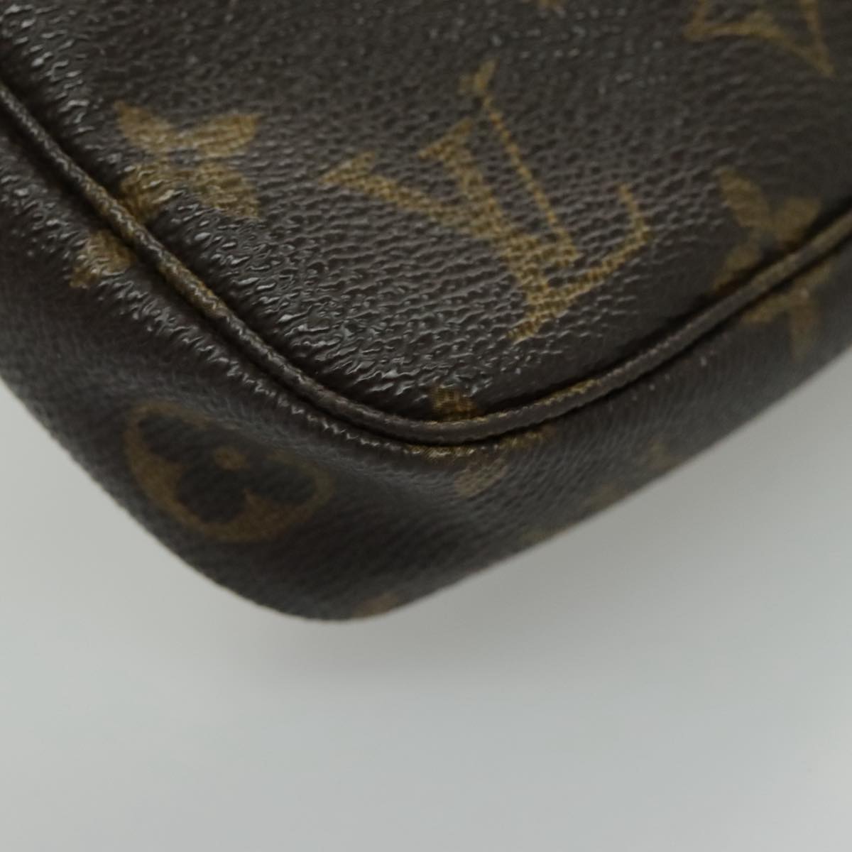 LOUIS VUITTON Monogram Pochette Accessoires Pouch M51980 LV Auth 96432