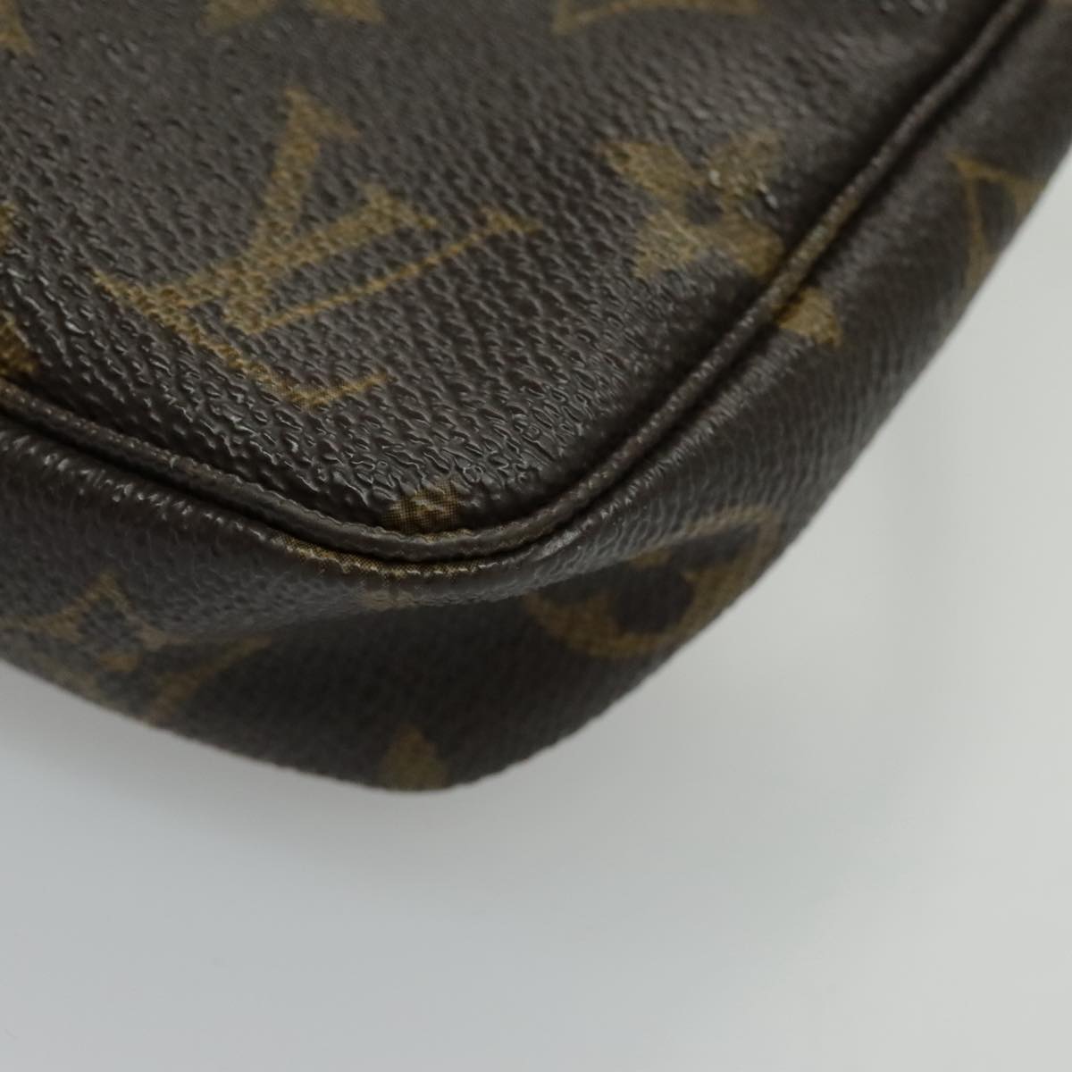 LOUIS VUITTON Monogram Pochette Accessoires Pouch M51980 LV Auth 96432