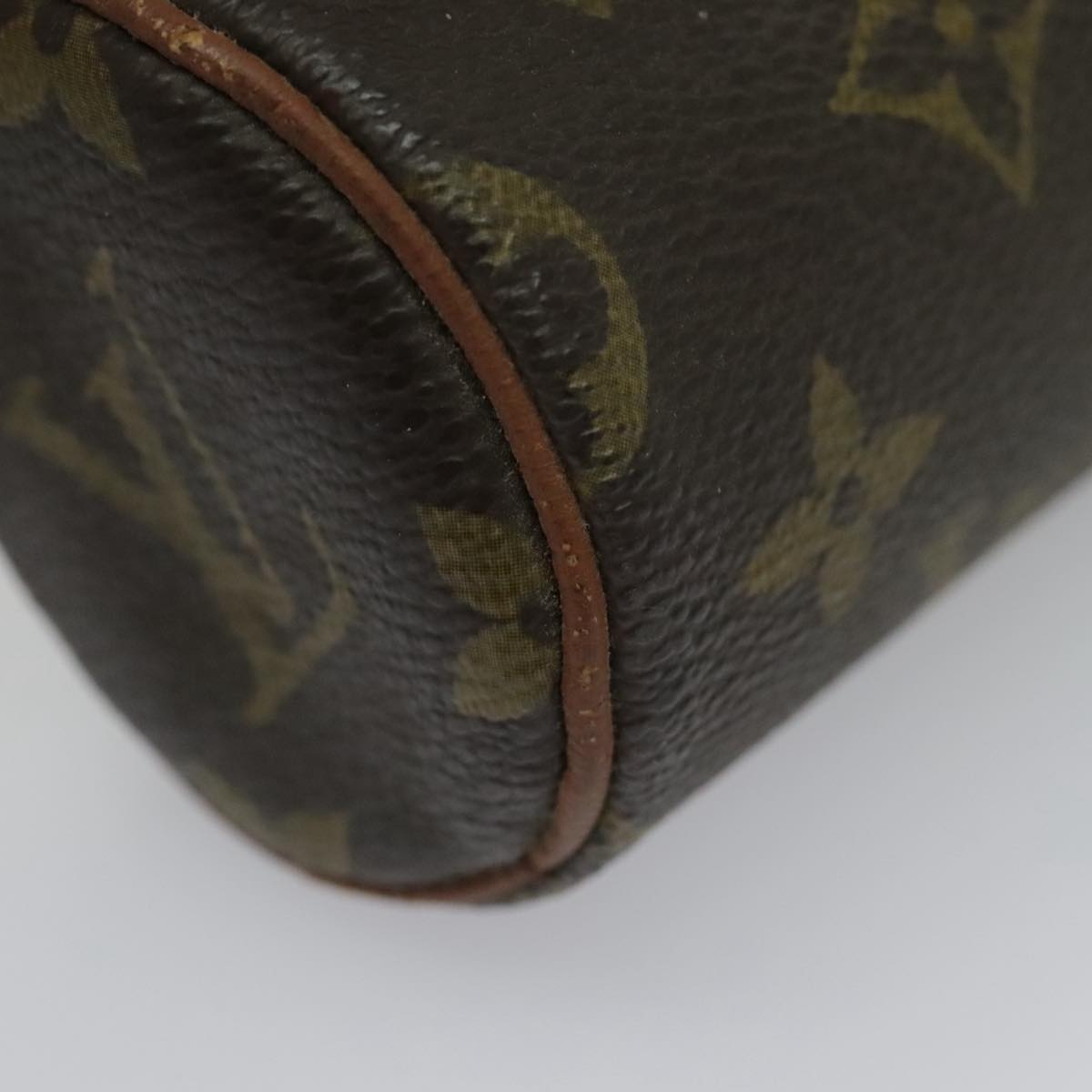 LOUIS VUITTON Monogram Papillon Pouch LV Auth 96443