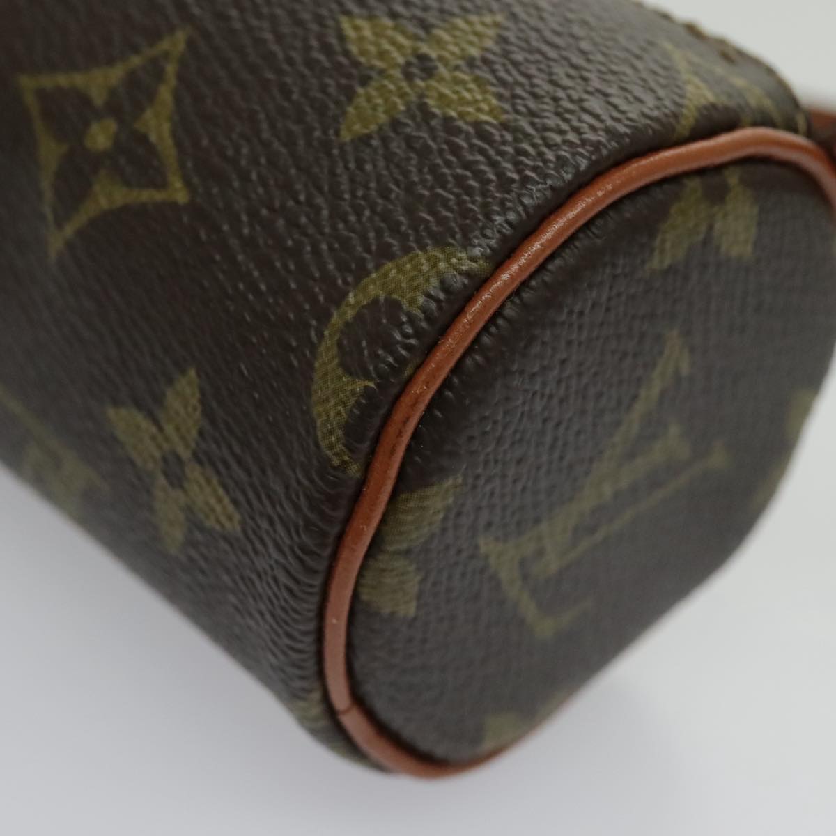 LOUIS VUITTON Monogram Papillon Pouch LV Auth 96474