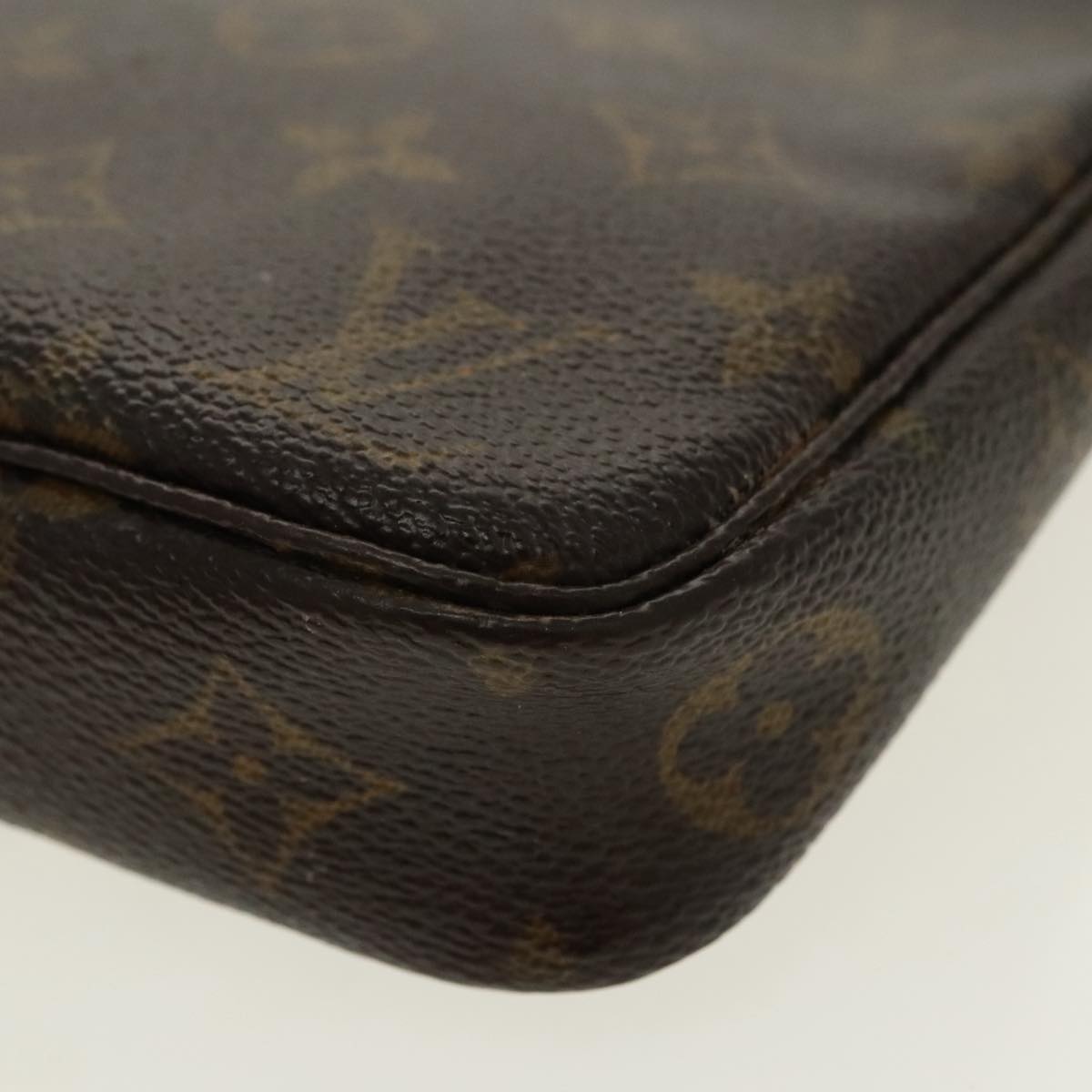 LOUIS VUITTON Monogram Pochette Accessoires Pouch M51980 LV Auth 96480