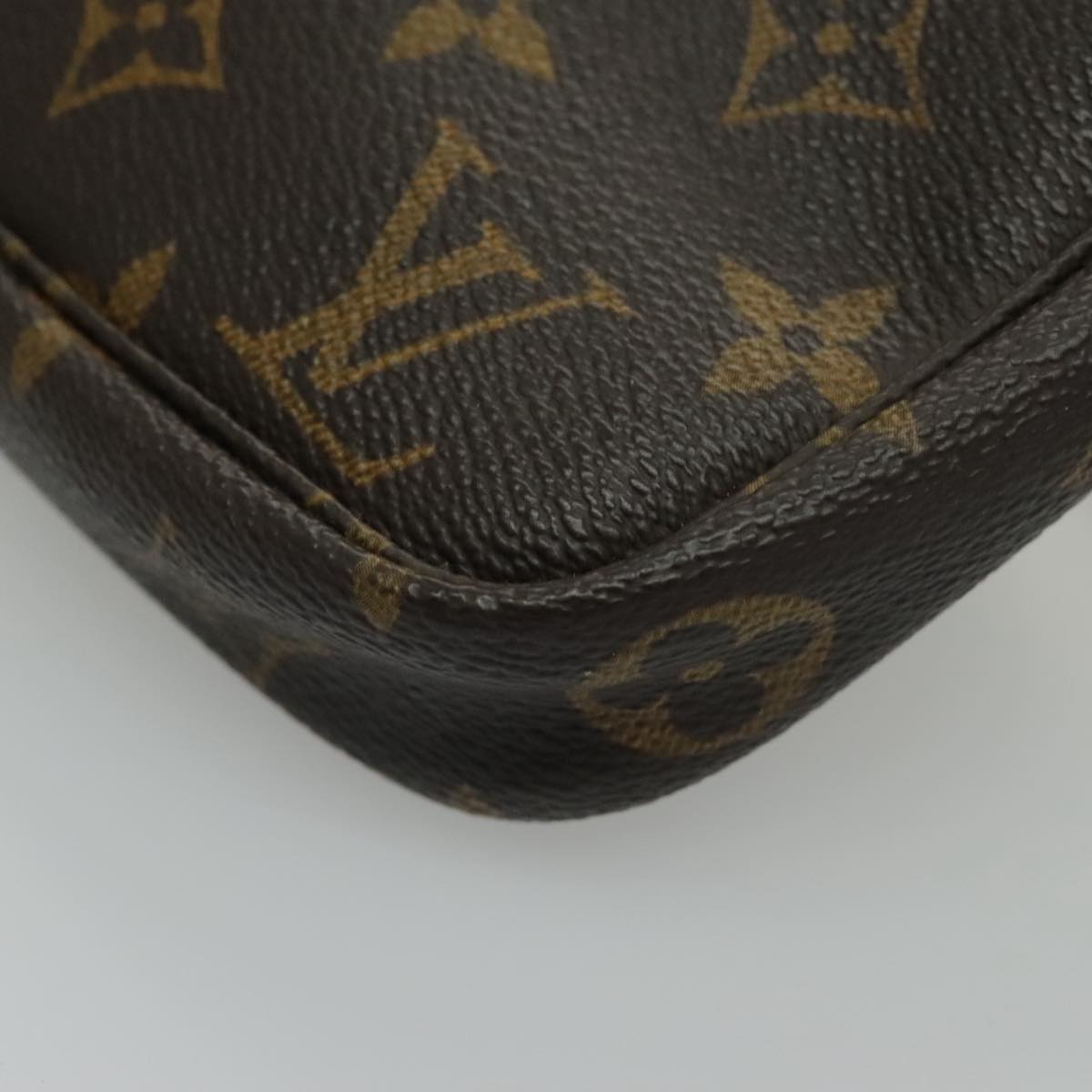 LOUIS VUITTON Monogram Pochette Accessoires Pouch M51980 LV Auth 96494