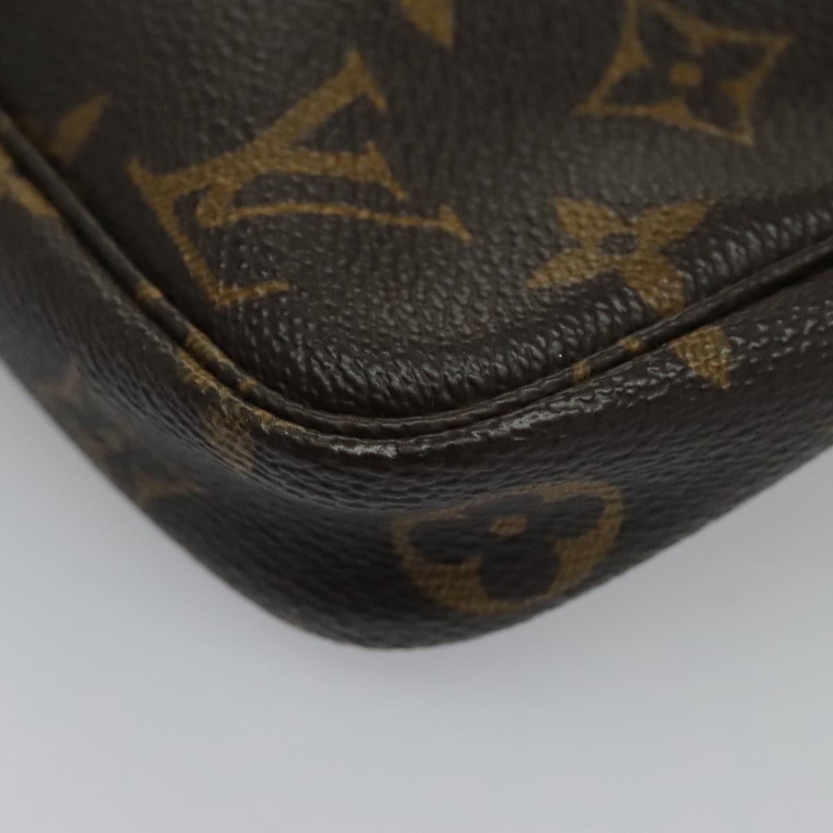 LOUIS VUITTON Monogram Pochette Accessoires Pouch M51980 LV Auth 96494