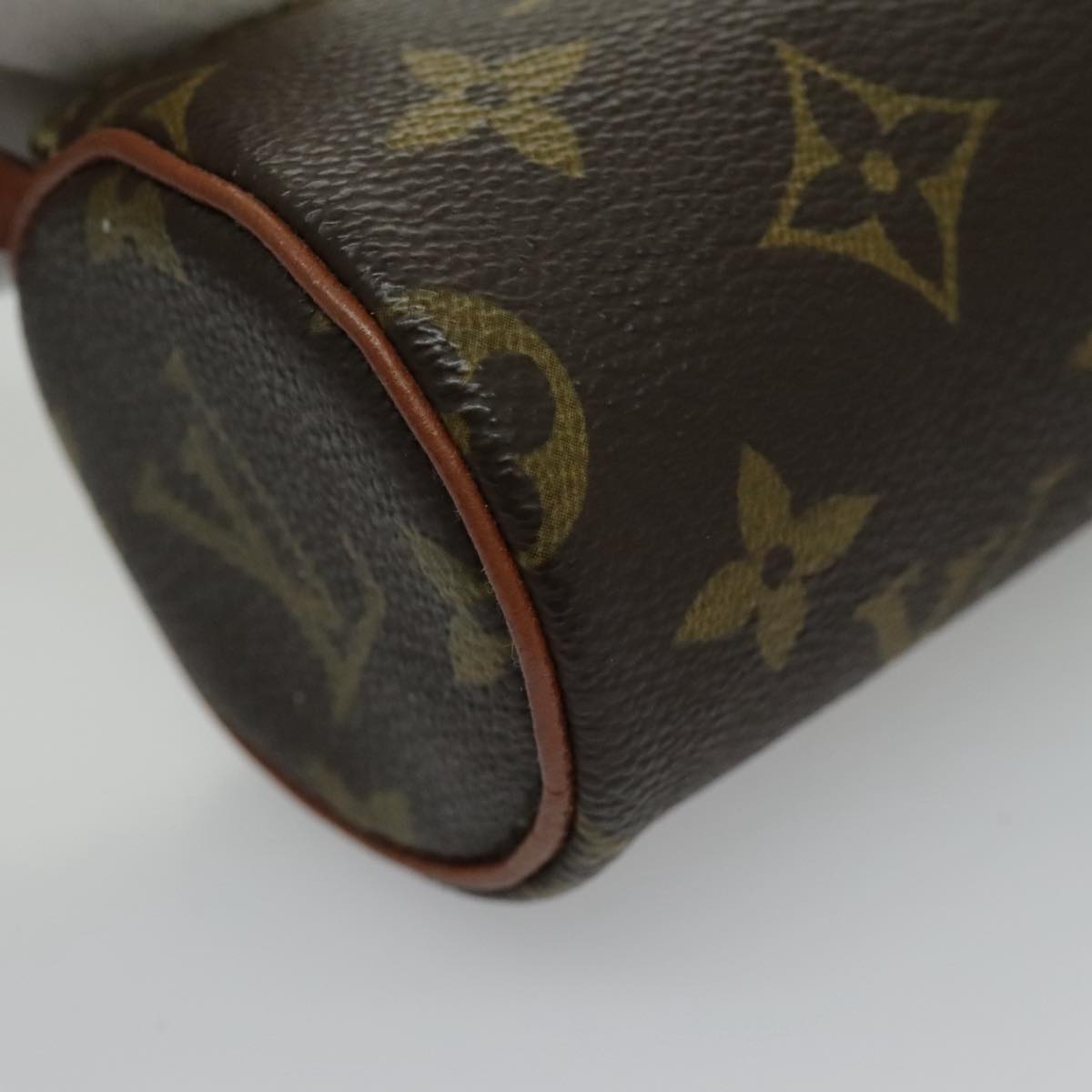 LOUIS VUITTON Monogram Papillon Pouch LV Auth 96496