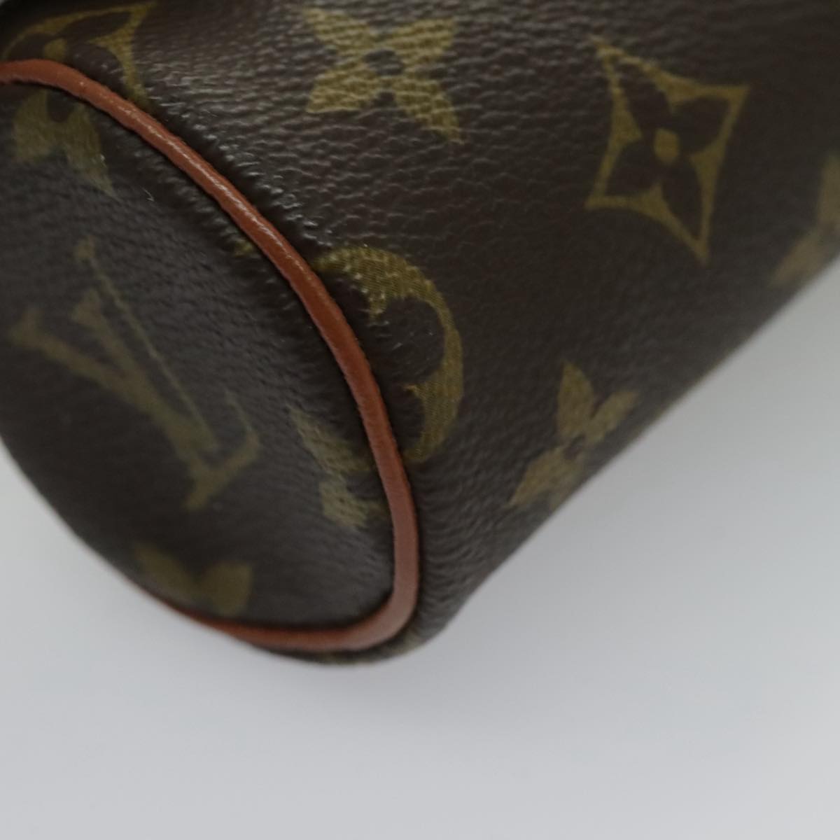 LOUIS VUITTON Monogram Papillon Pouch LV Auth 96496