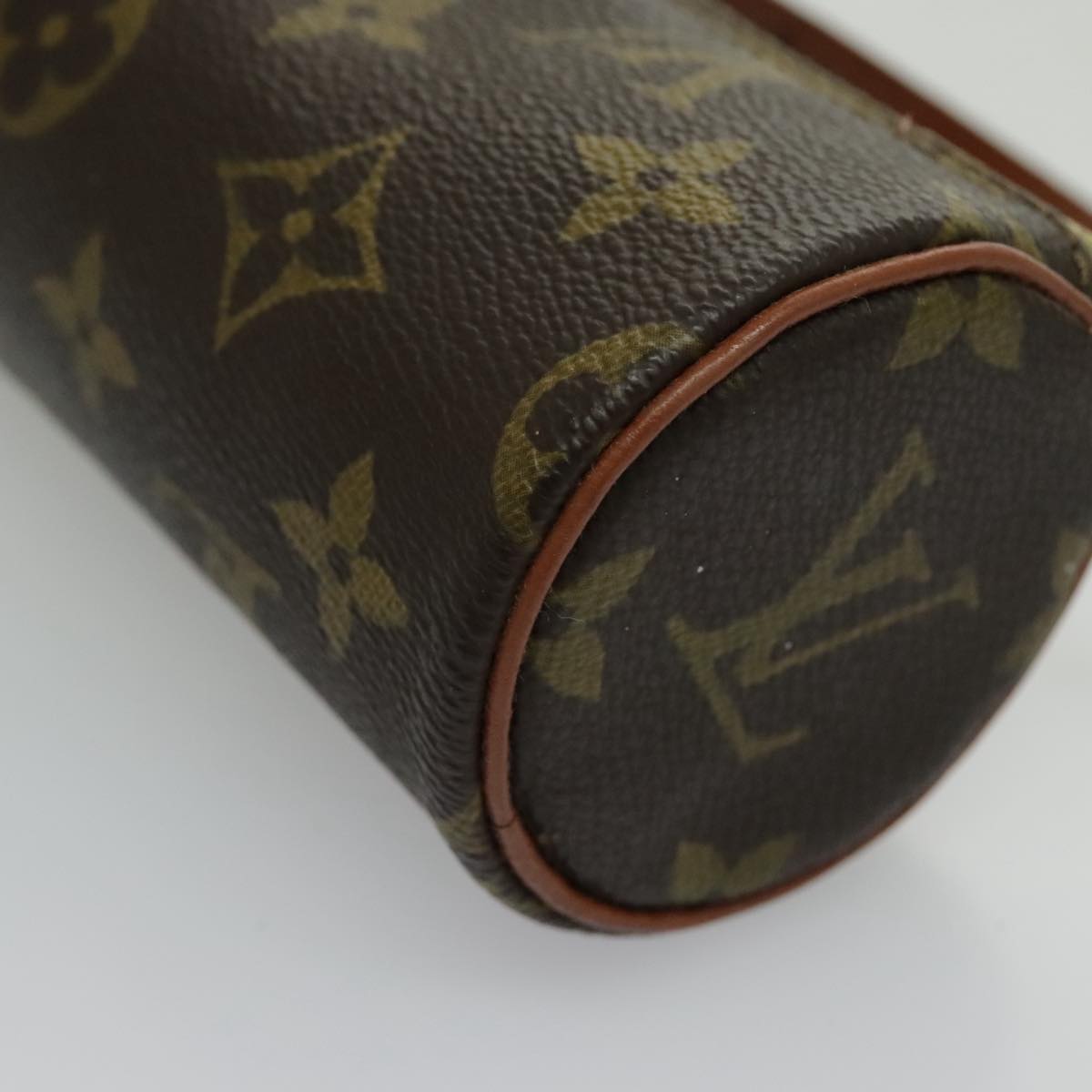 LOUIS VUITTON Monogram Papillon Pouch LV Auth 96496