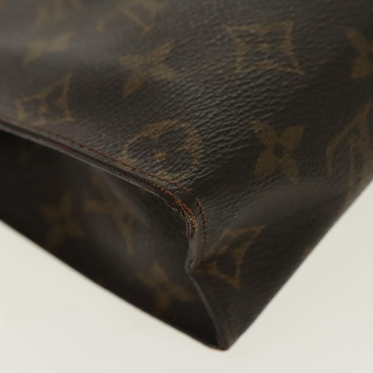 LOUIS VUITTON Monogram Poche Toilette 26 Pouch M47542 LV Auth 96504