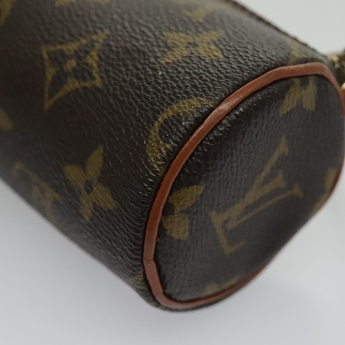 LOUIS VUITTON Monogram Papillon Pouch LV Auth 96506