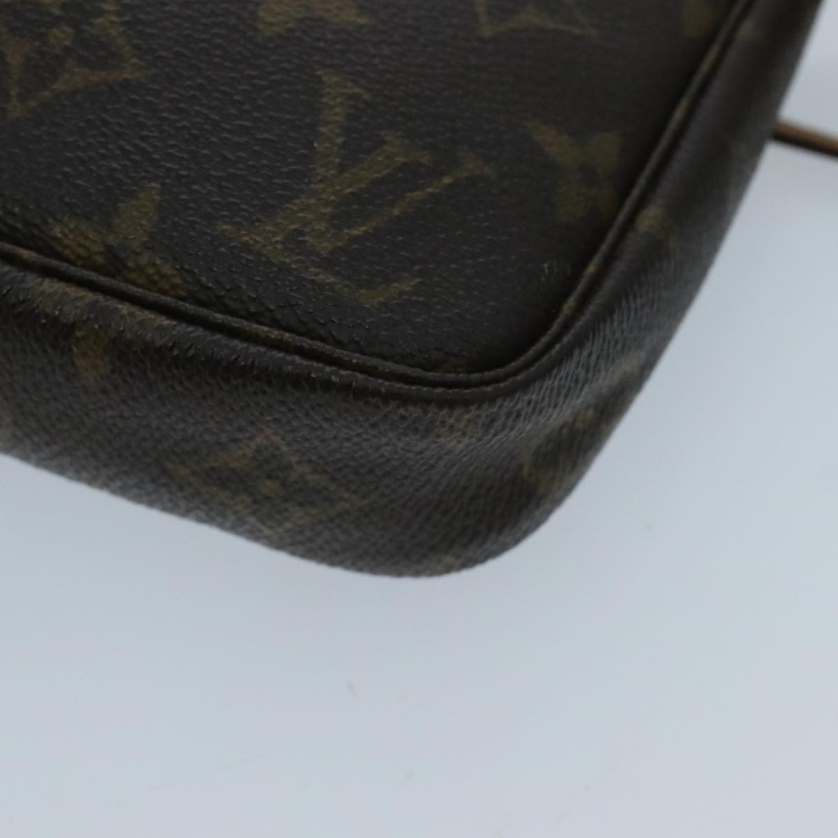 LOUIS VUITTON Monogram Pochette Accessoires Pouch M51980 LV Auth 96531