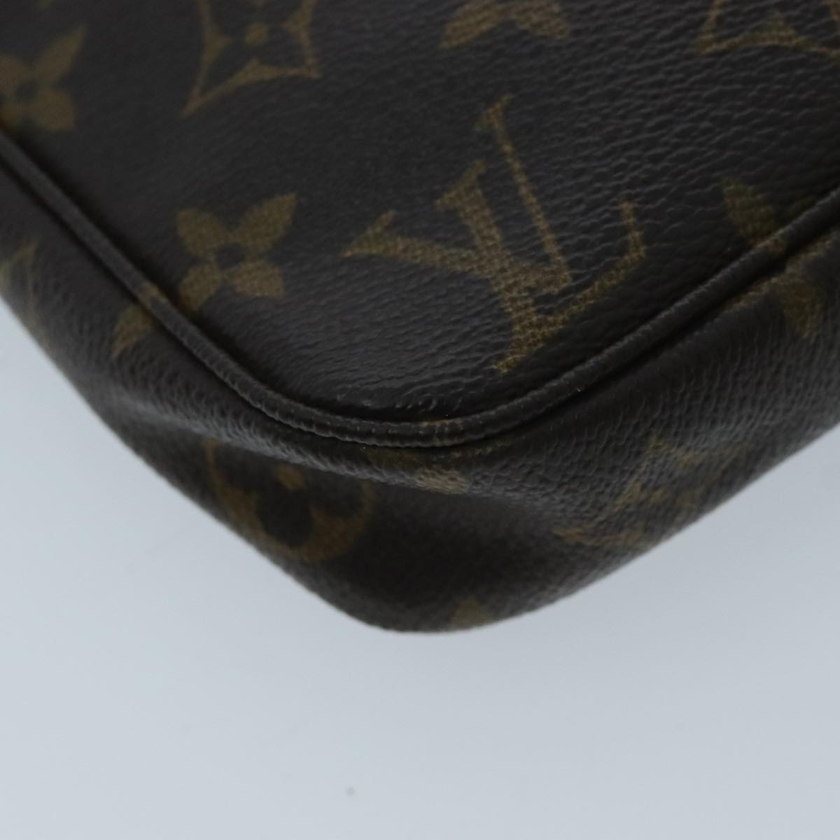 LOUIS VUITTON Monogram Pochette Accessoires Pouch M51980 LV Auth 96532