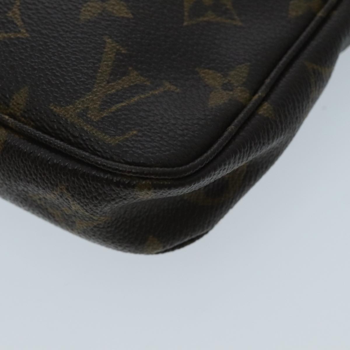 LOUIS VUITTON Monogram Pochette Accessoires Pouch M51980 LV Auth 96532