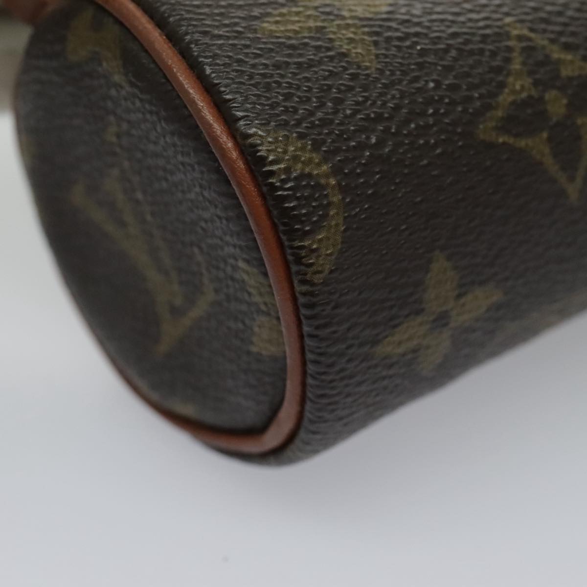 LOUIS VUITTON Monogram Papillon Pouch Pouch LV Auth 96541