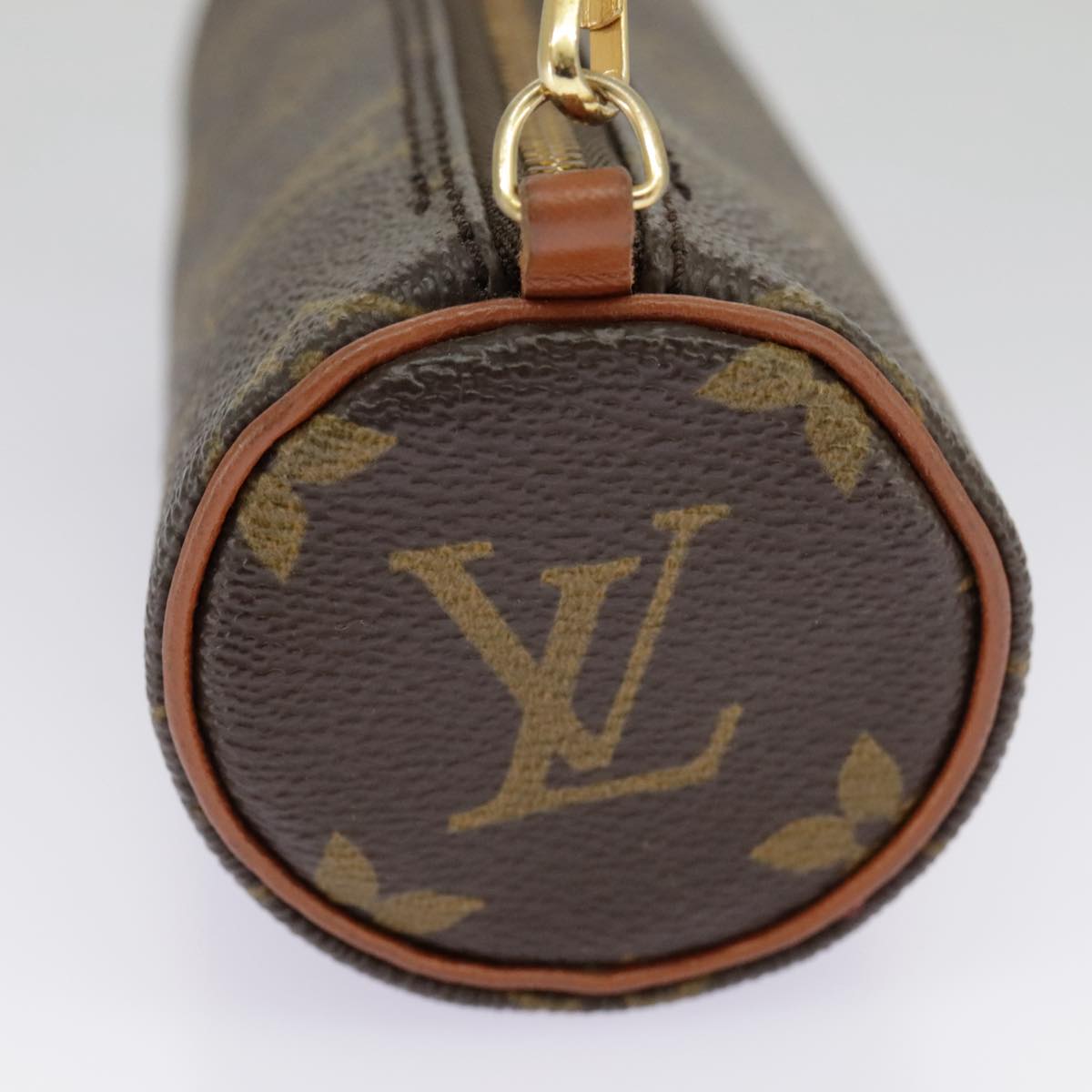 LOUIS VUITTON Monogram Papillon Pouch Pouch LV Auth 96858