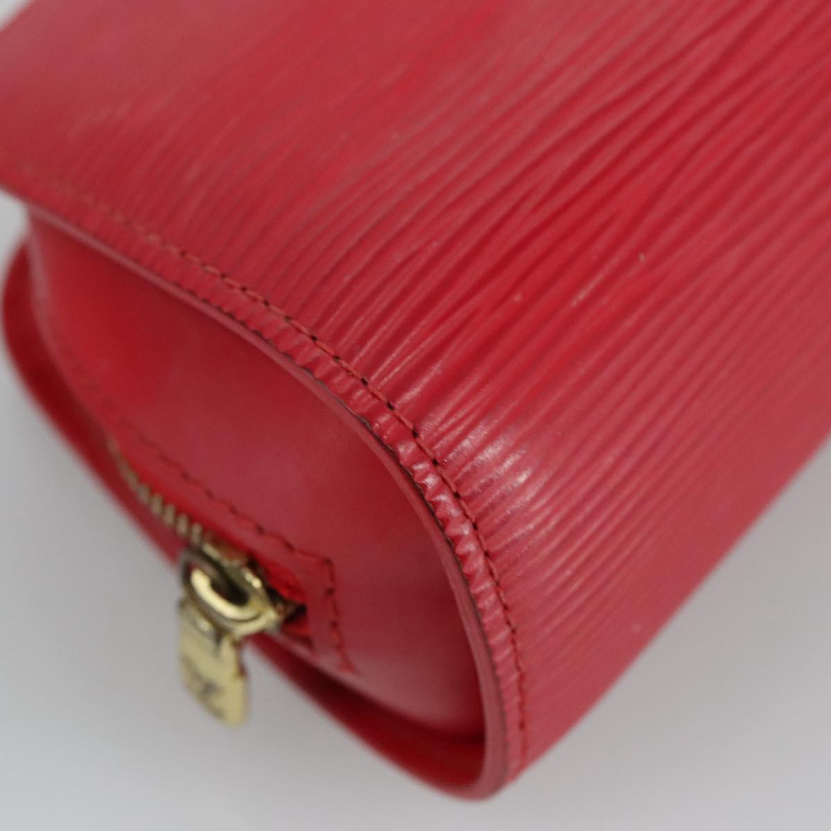 LOUIS VUITTON Epi Dauphine PM Pouch Castilian Red M48447 LV Auth 96892