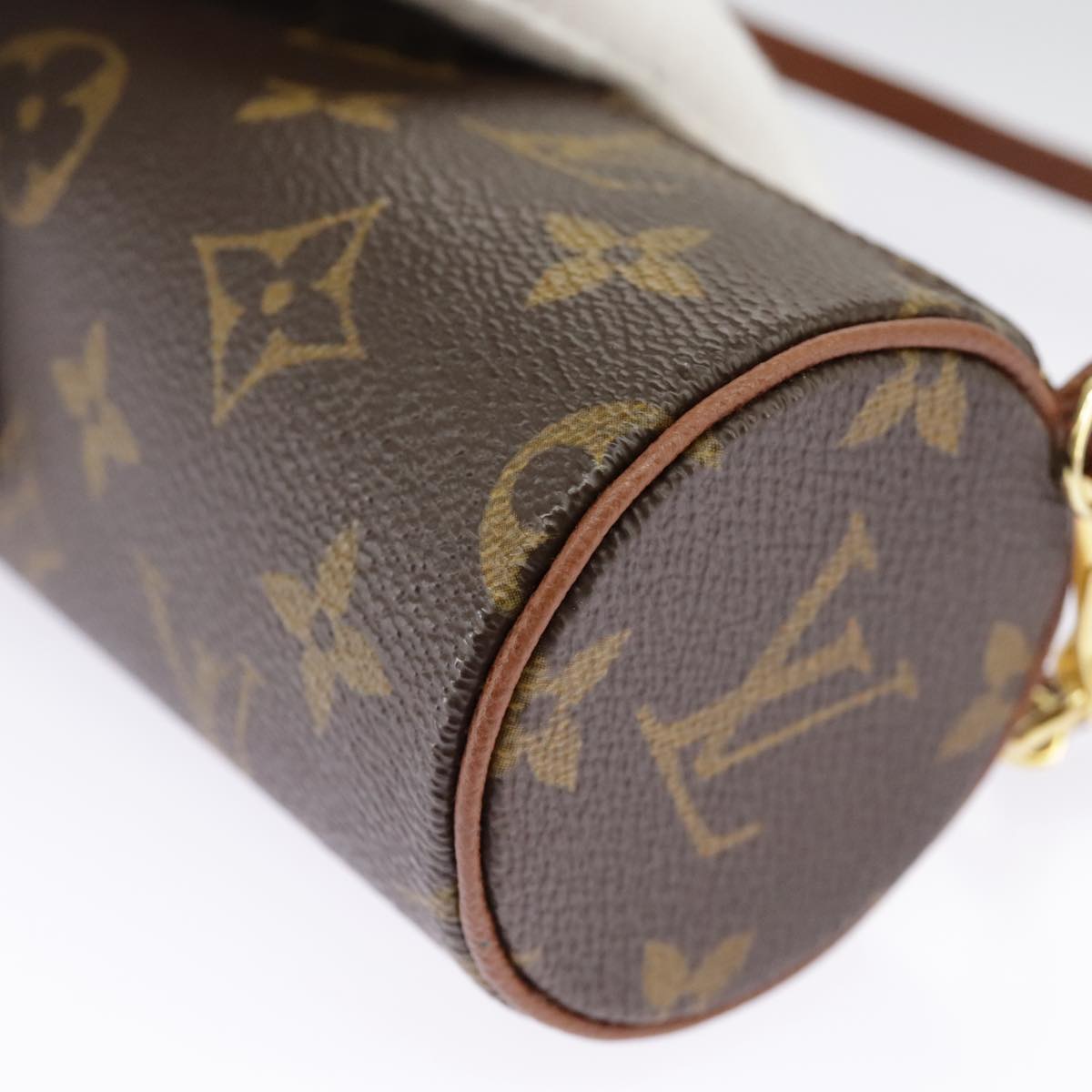 LOUIS VUITTON Monogram Papillon Pouch LV Auth 96901