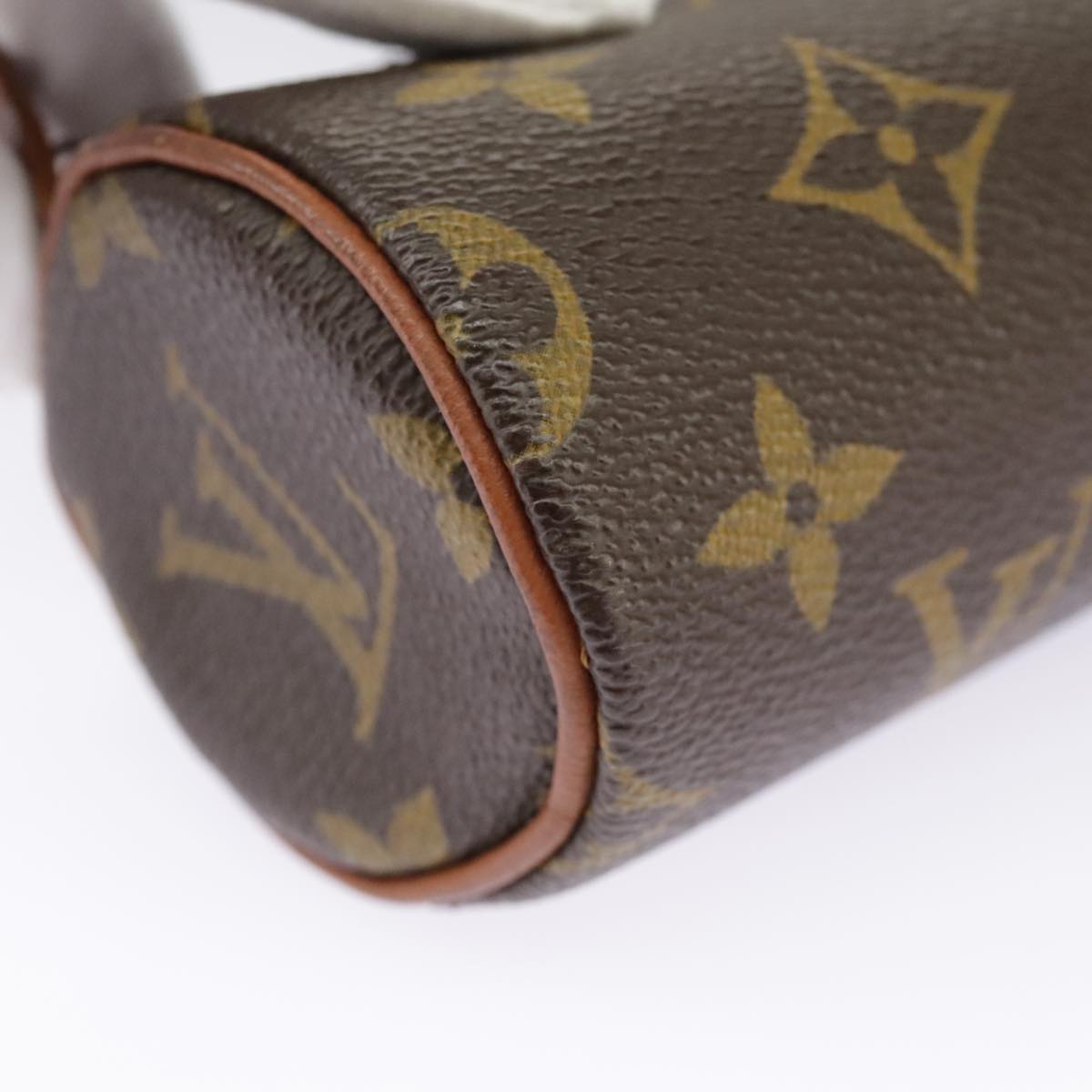 LOUIS VUITTON Monogram Papillon Pouch Pouch LV Auth 96903