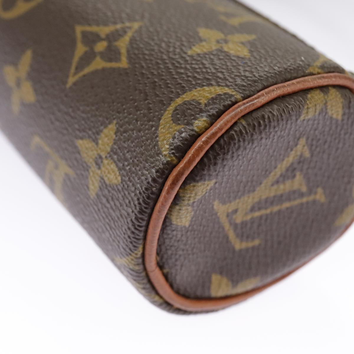 LOUIS VUITTON Monogram Papillon Pouch Pouch LV Auth 96903