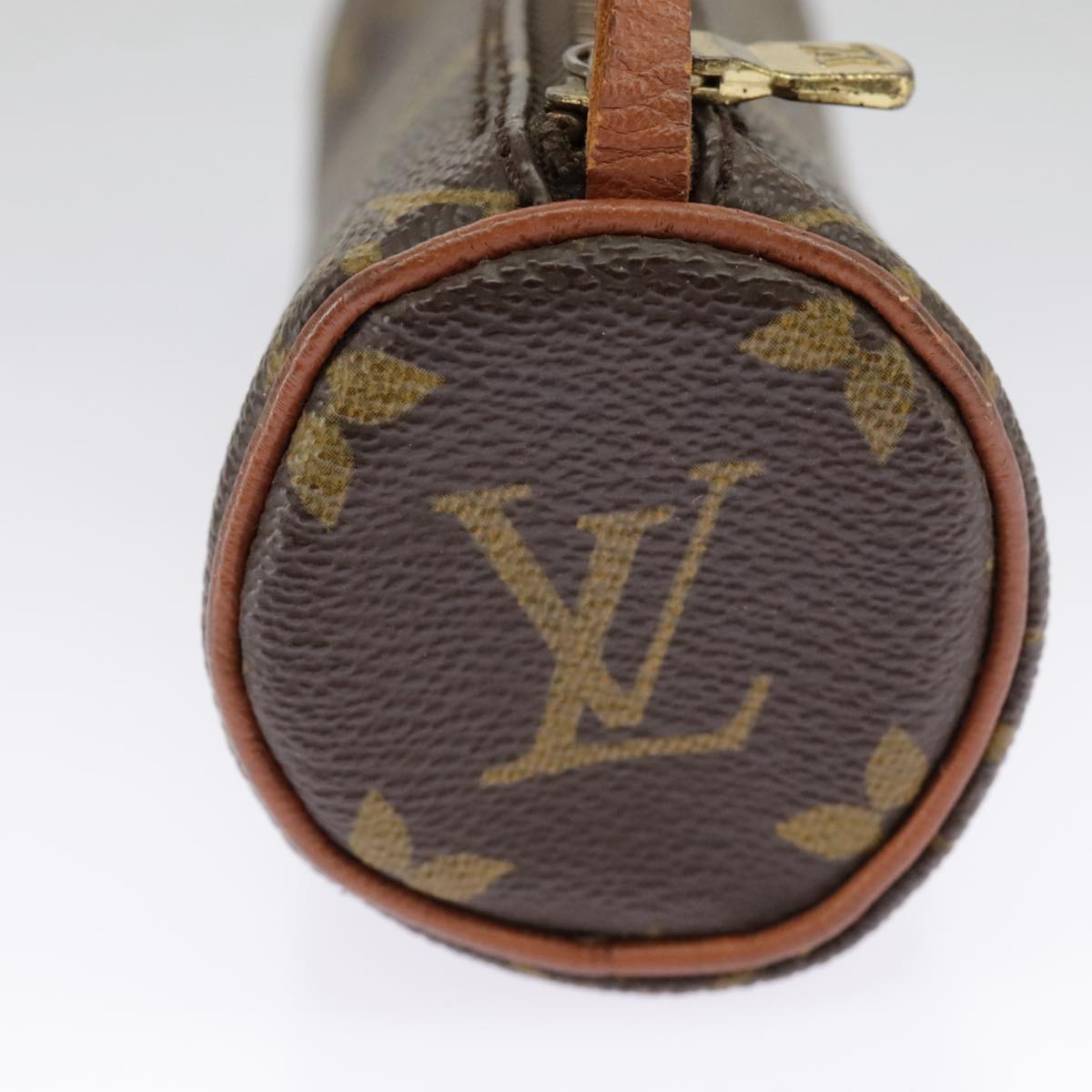 LOUIS VUITTON Monogram Papillon Pouch Pouch LV Auth 96903