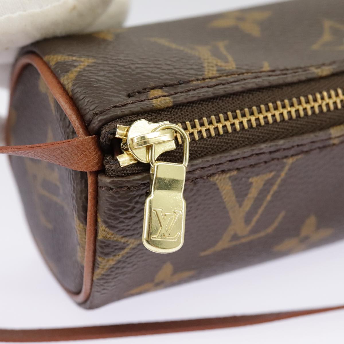 LOUIS VUITTON Monogram Papillon Pouch Pouch LV Auth 96904