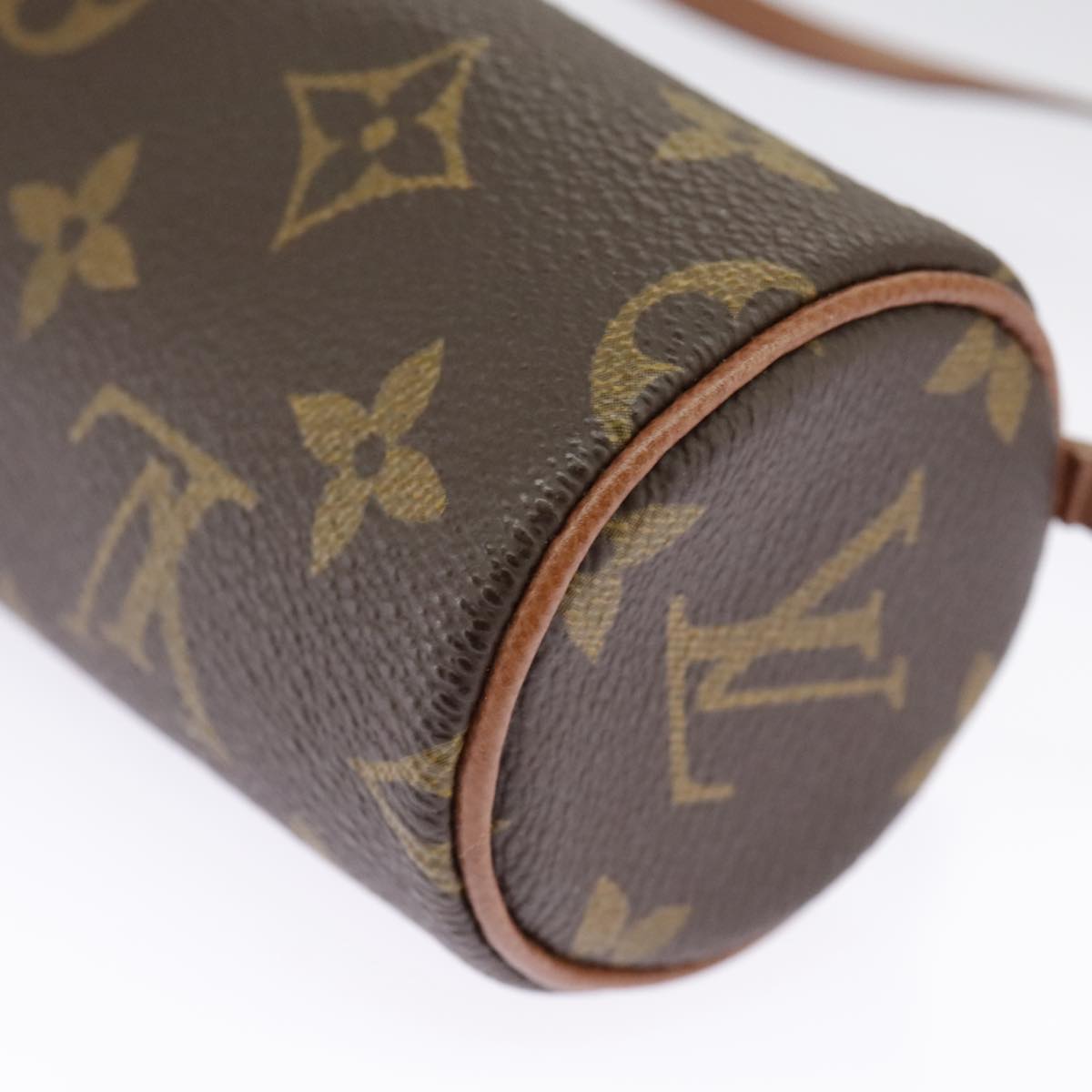 LOUIS VUITTON Monogram Papillon Pouch Pouch LV Auth 96911