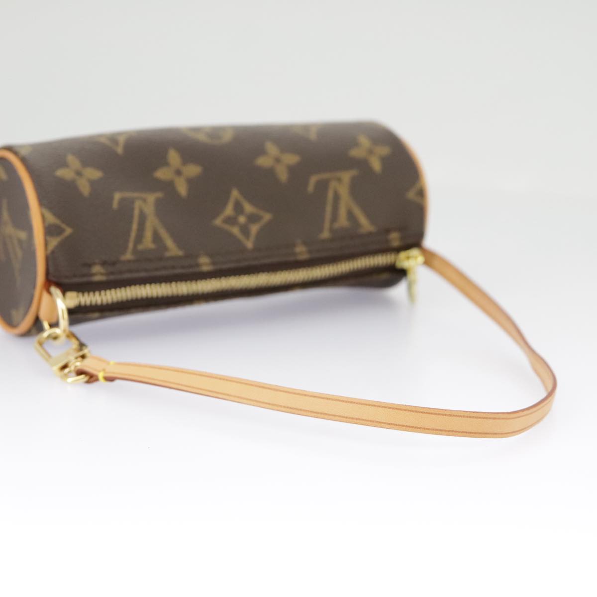 LOUIS VUITTON Monogram Papillon Pouch LV Auth 96912